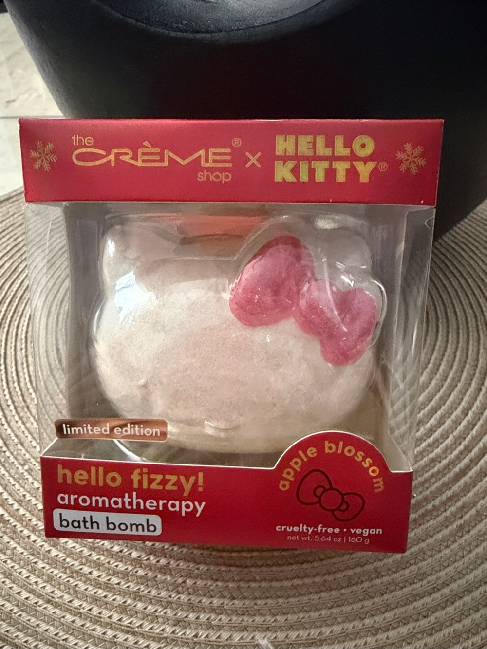 The Crème Shop x Hello Kitty Apple Blossom Hello Fizzy! Aromatherapy Bath Bomb